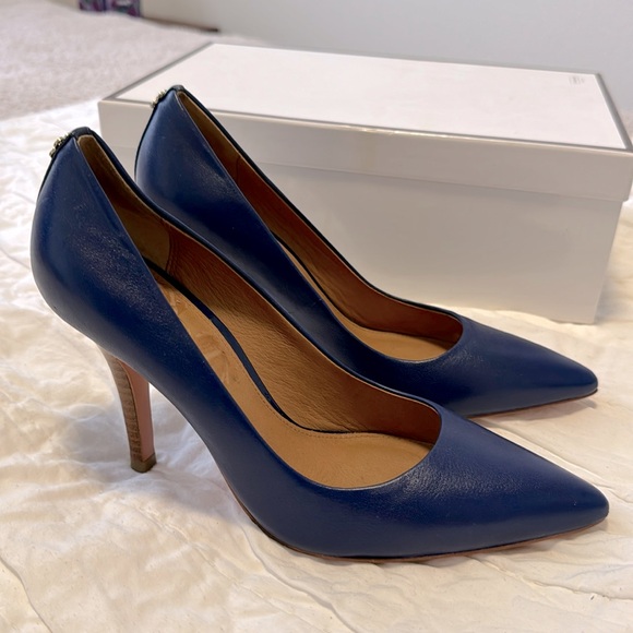 Authentic Coach! Beautiful Cobalt Blue Heels by Coach. Size 7. 3in Pumps - Picture 1 of 6